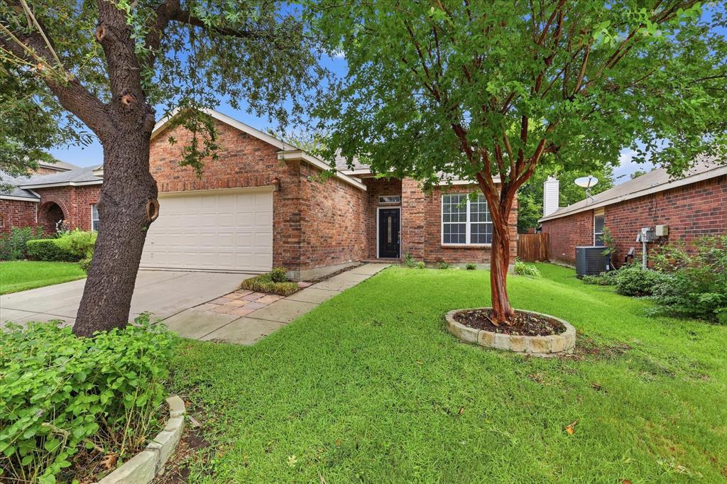 6013 Goldenrod Dr, Denton, TX 76208