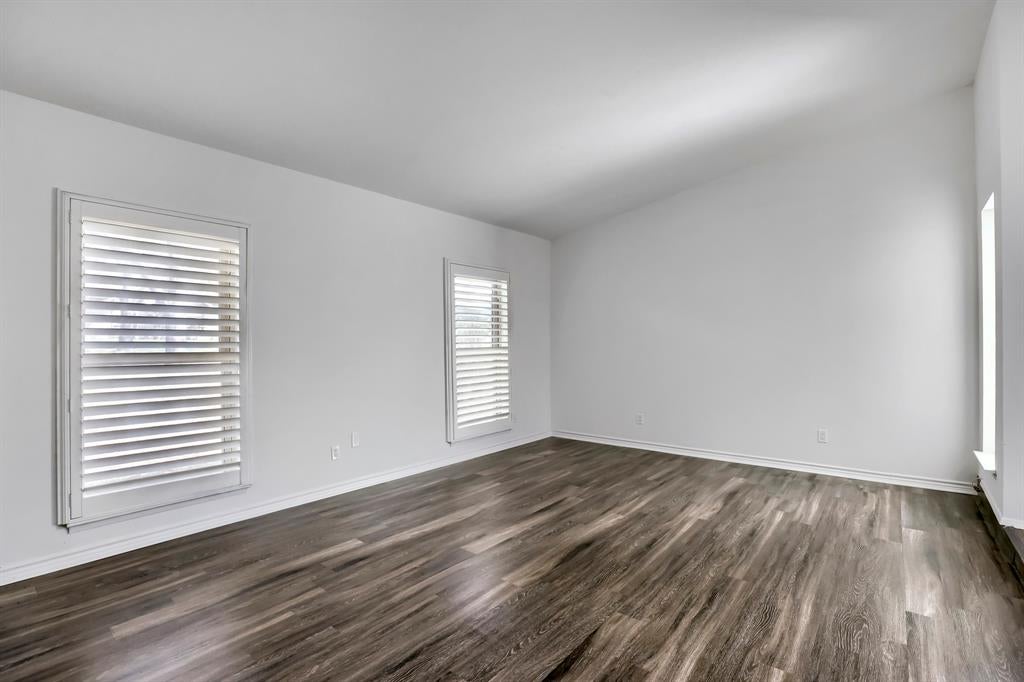 11026 Mccree Rd, Dallas, TX 75238 photo