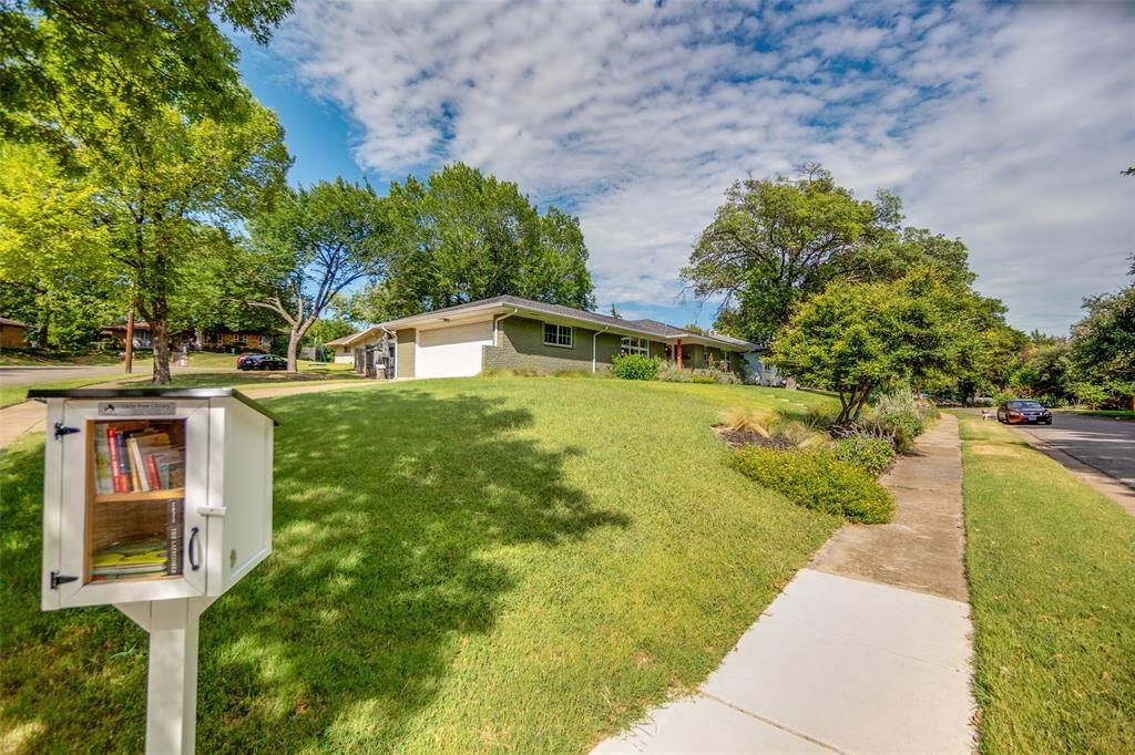 1529 Briarcrest Dr, Dallas, TX 75224 photo