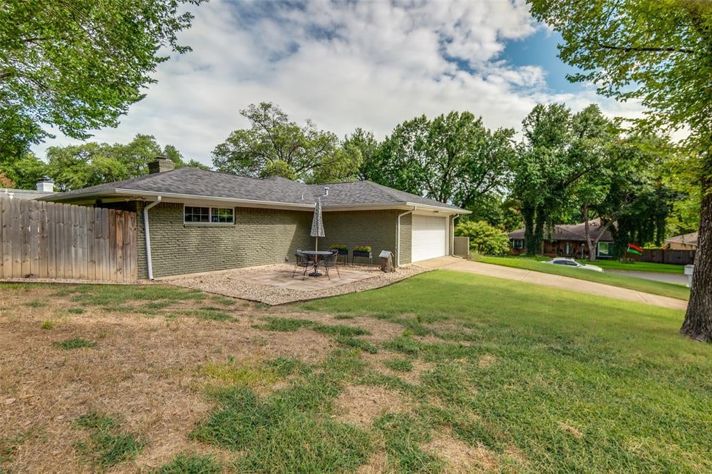 1529 Briarcrest Dr, Dallas, TX 75224 photo