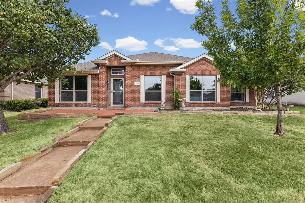 232 Laramie Ln, Desoto, TX 75115