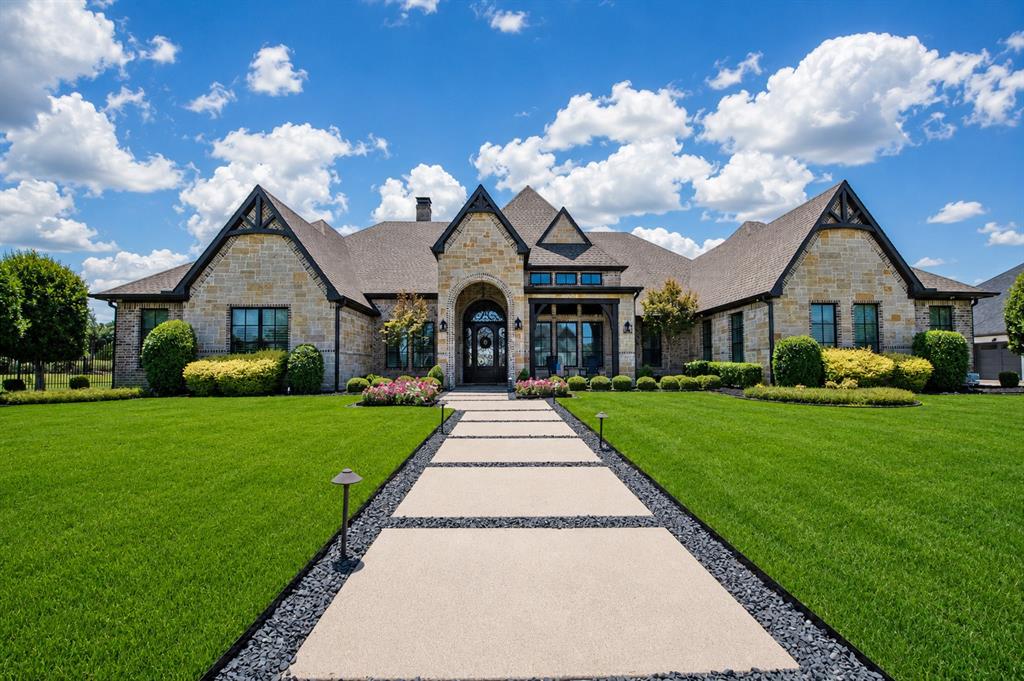 306 Renaissance Ln, Heath, TX 75032