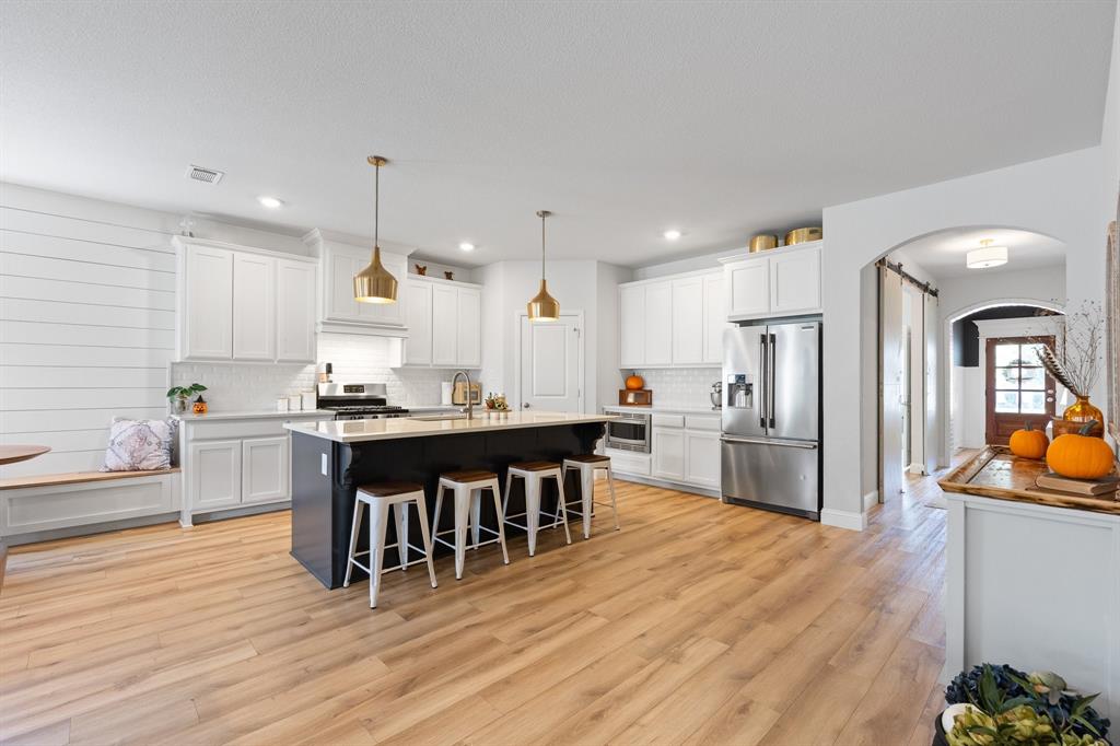 9812 Chaparral Pass, Fort Worth, TX 76126 photo