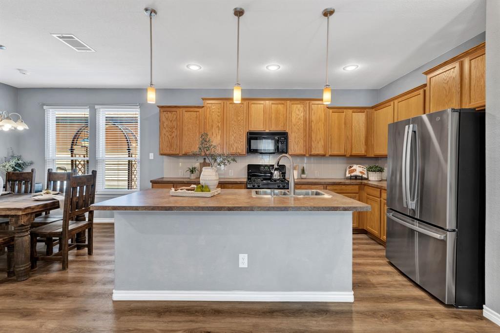 1621 Jasmine Trl, Savannah, TX 76227 photo