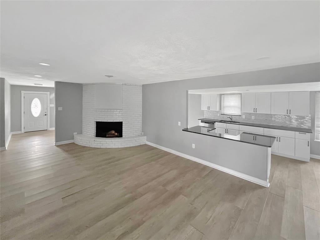 1306 Elby St, Irving, TX 75061 photo