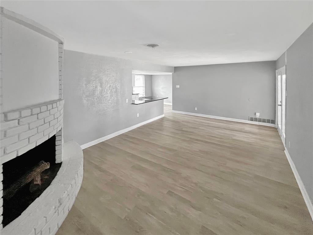1306 Elby St, Irving, TX 75061 photo