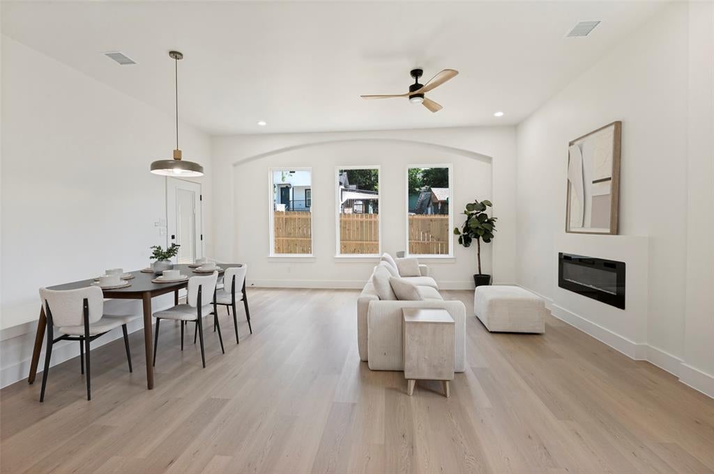 524 Tama St, Dallas, TX 75203 photo