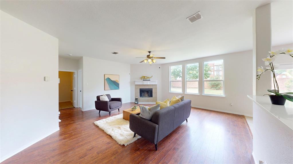 523 Zachum Dr, Arlington, TX 76002 photo