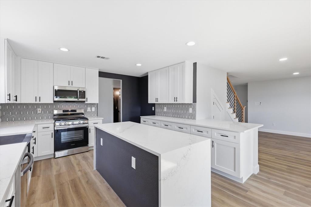 5644 Meadows Way, North Richland Hills, TX 76180