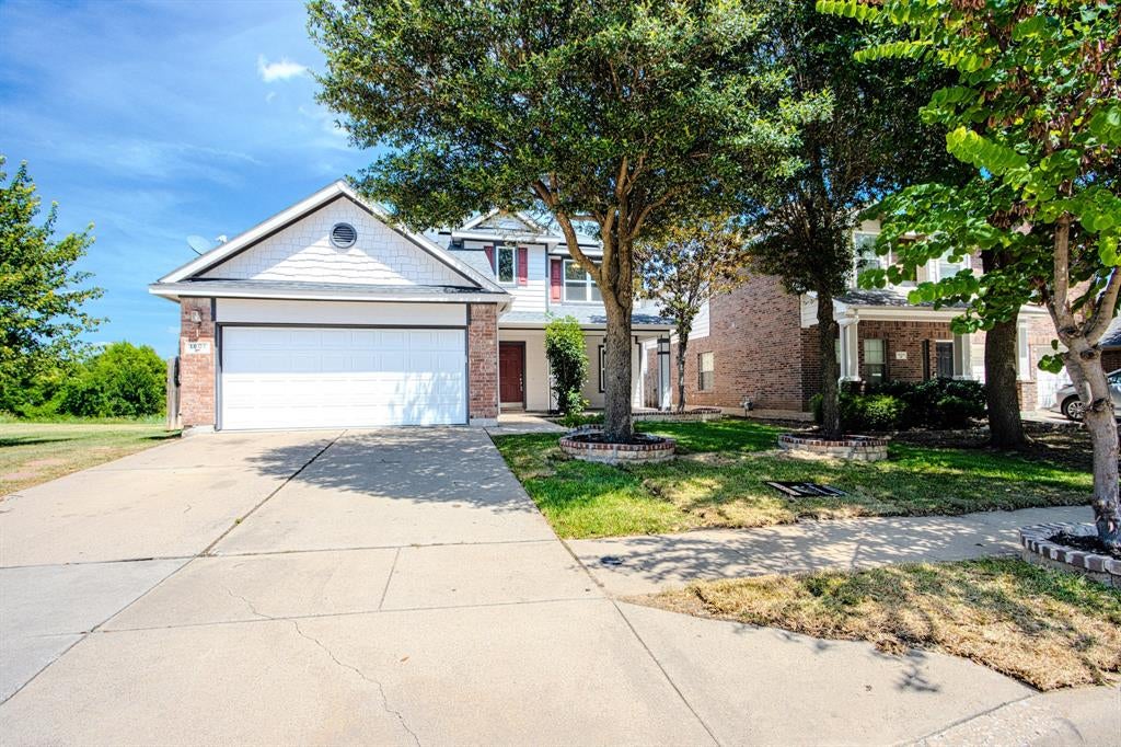 1501 Kingfisher Dr, Fort Worth, TX 76131 photo