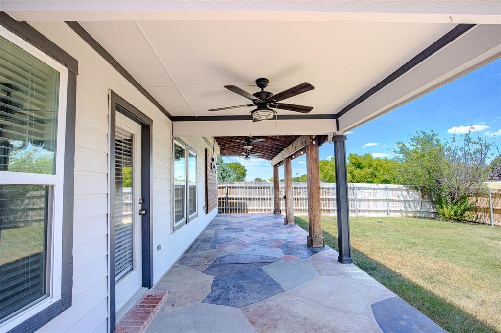 1501 Kingfisher Dr, Fort Worth, TX 76131 photo