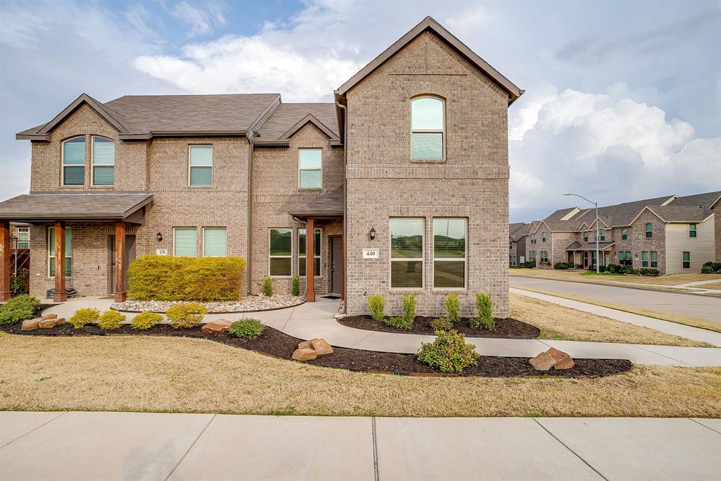 440 Milverton Dr, Fort Worth, TX 76036