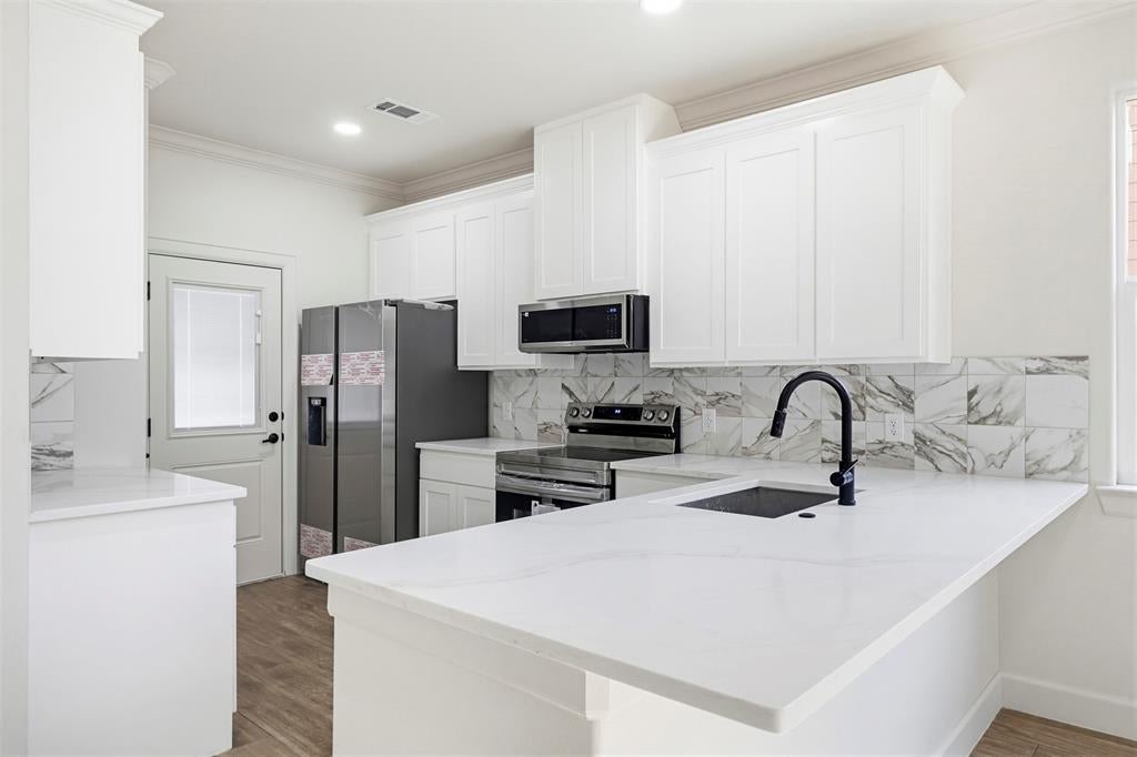 1517 Avenue D, Fort Worth, TX 76104 photo