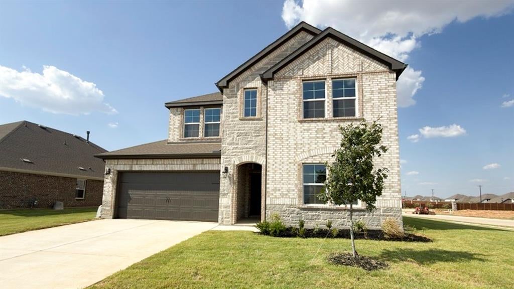 9529 Dugout Dr, Aubrey, TX 76227