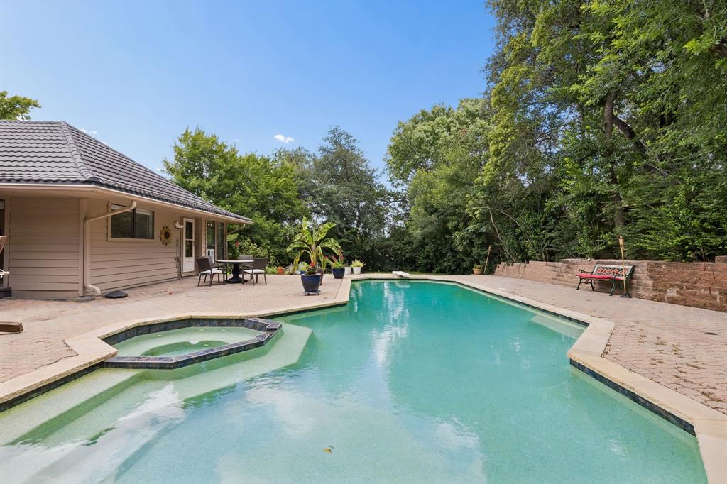 205 Balboa St, Irving, TX 75062 photo