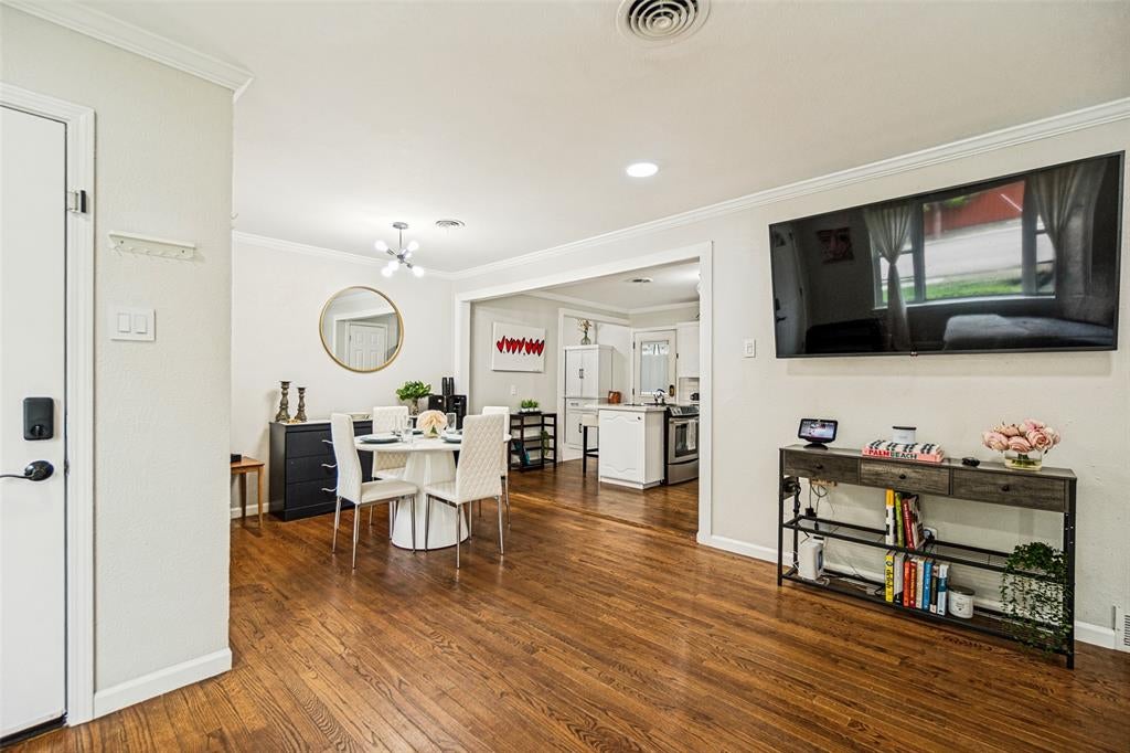 2245 San Medina Ave, Dallas, TX 75228 photo