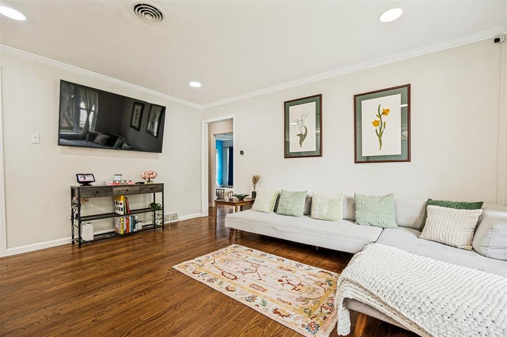 2245 San Medina Ave, Dallas, TX 75228 photo