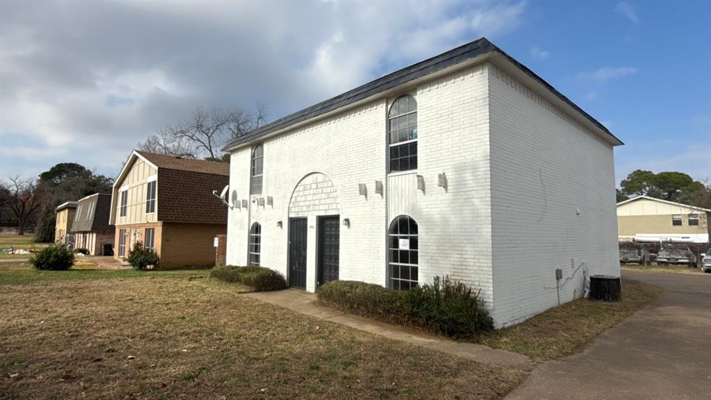 1907 Nolen Ct, Arlington, TX 76012 photo