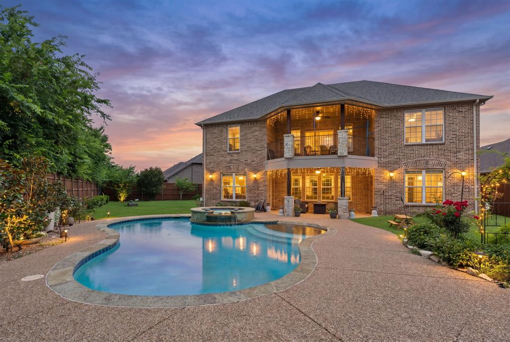 7906 Lindsey Dr, Rowlett, TX 75088