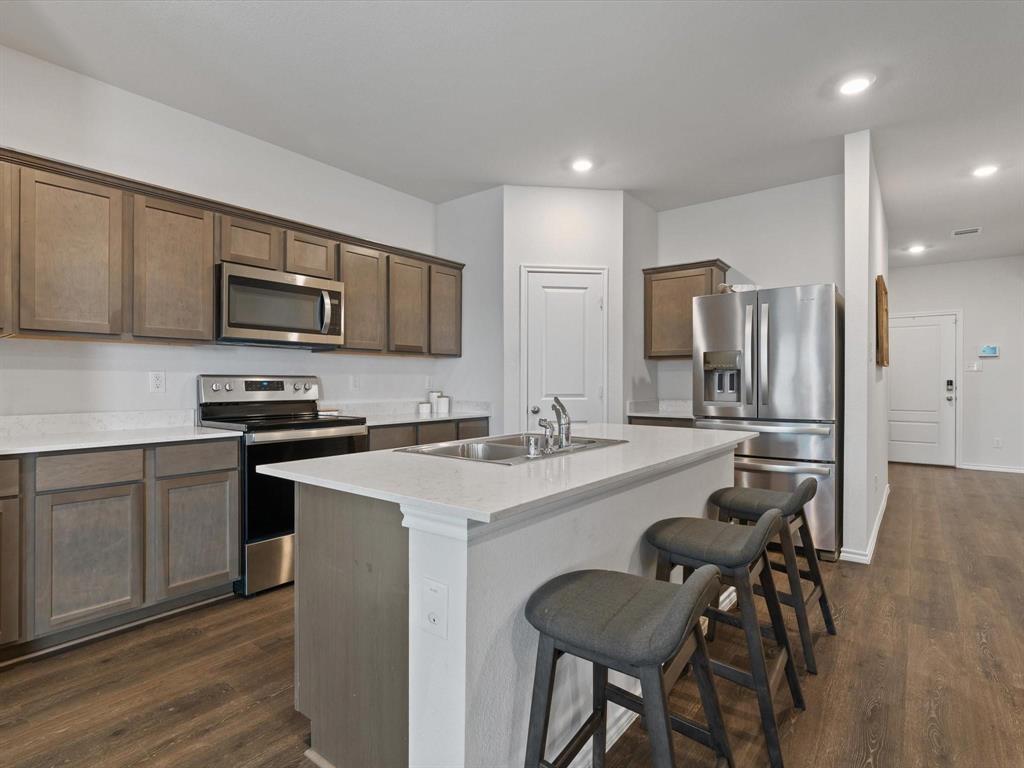 808 Watermill Rd, Royse City, TX 75189 photo