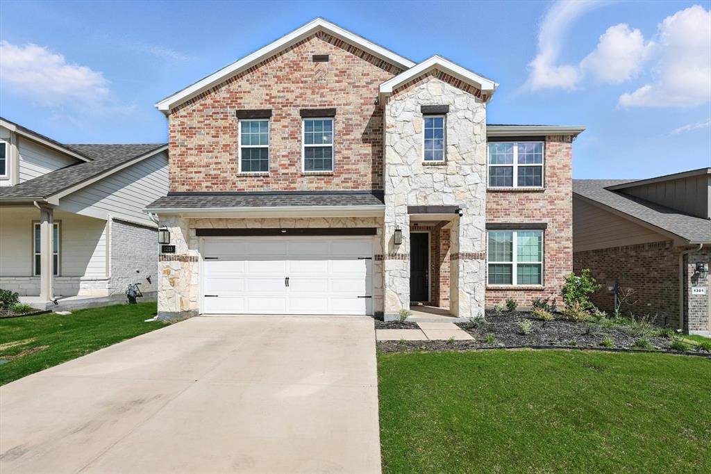 1213 Bonsmara Dr, Northlake, TX 76247