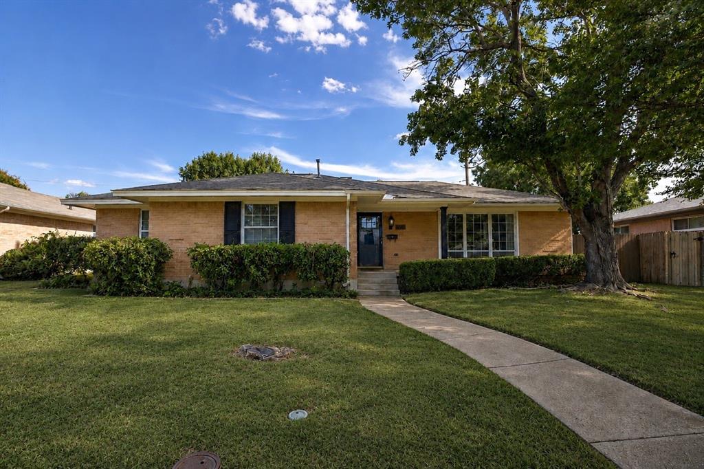 1560 Mapleton Dr, Dallas, TX 75228