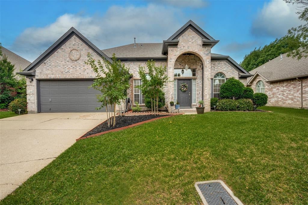 10009 White Ln, Irving, TX 75063