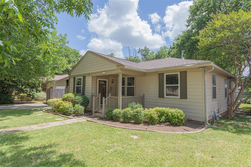 2517 Littlepage St, Fort Worth, TX 76107 photo