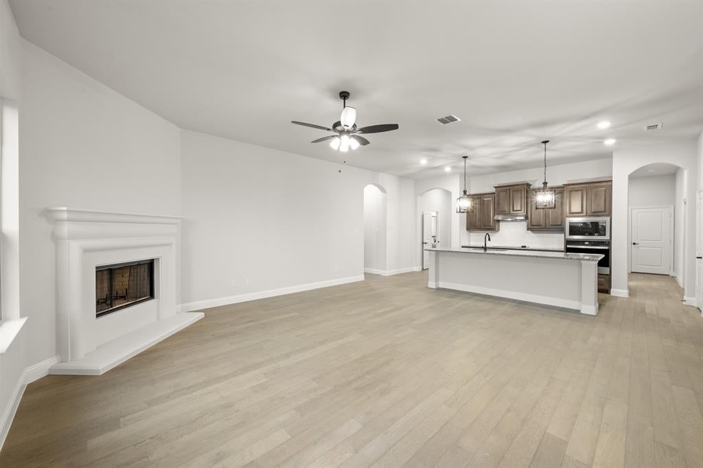 15 Plover St, Joshua, TX 76058 photo