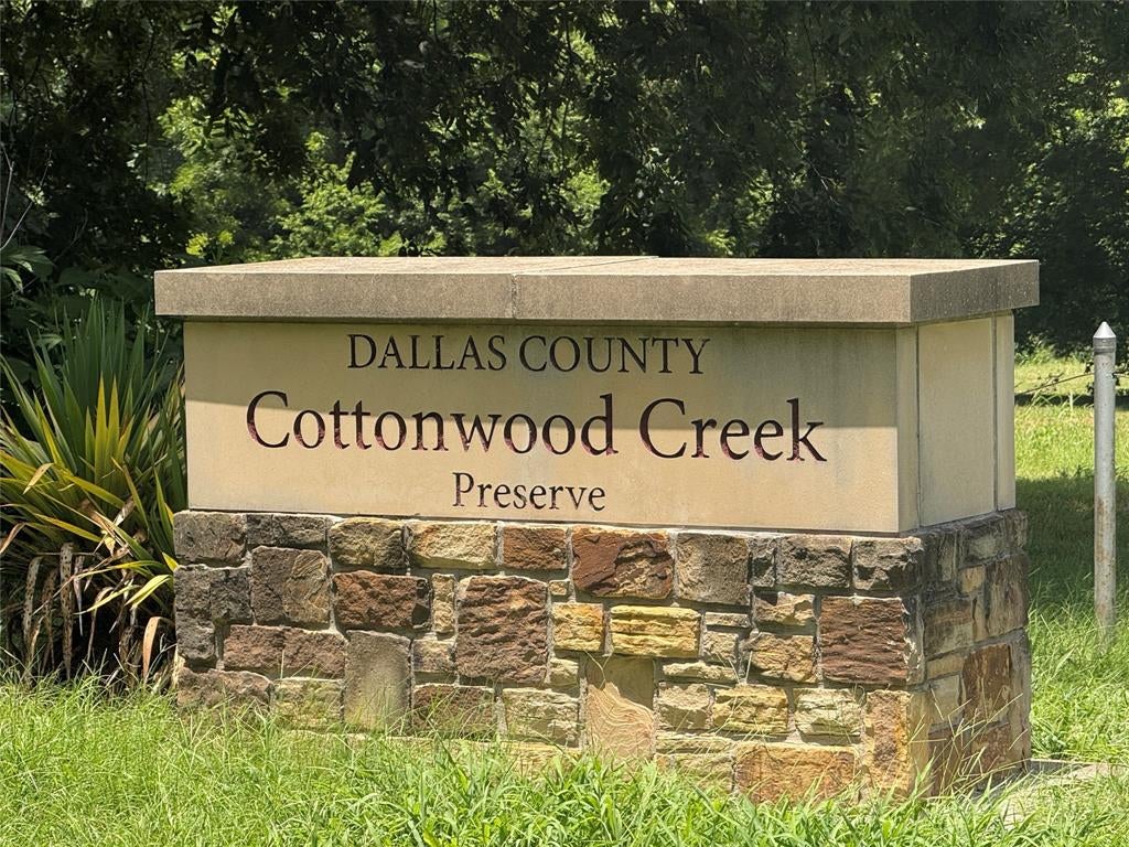 309 Dogwood Ln, Wilmer, TX 75172 photo