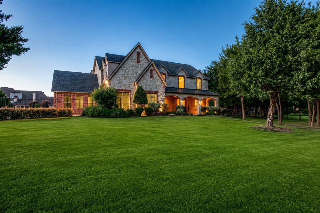 424 Wyndemere Blvd, Heath, TX 75032