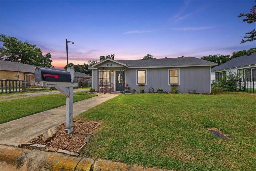 4956 Dunbar St, Fort Worth, TX 76105