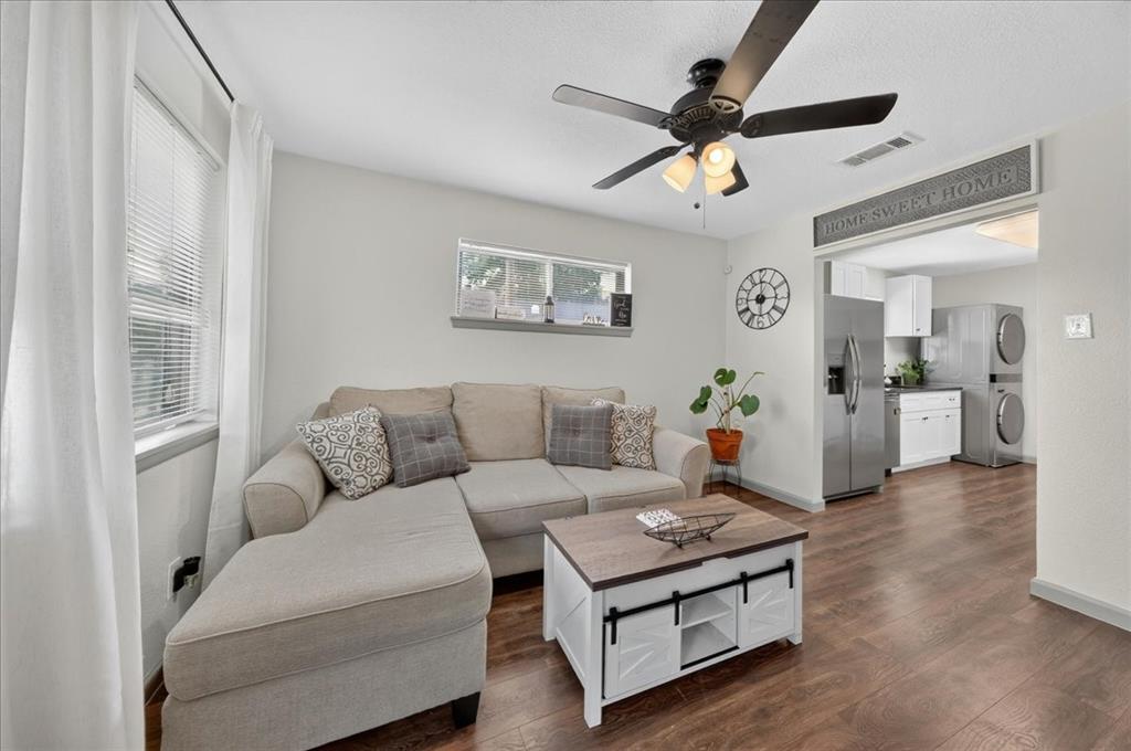 4956 Dunbar St, Fort Worth, TX 76105 photo