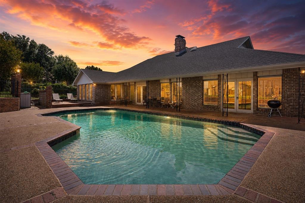 126 Shepherds Glen Rd, Heath, TX 75032