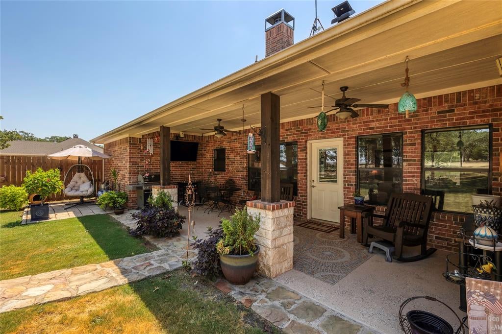 448 County Road 3690, Boyd, TX 76023 photo