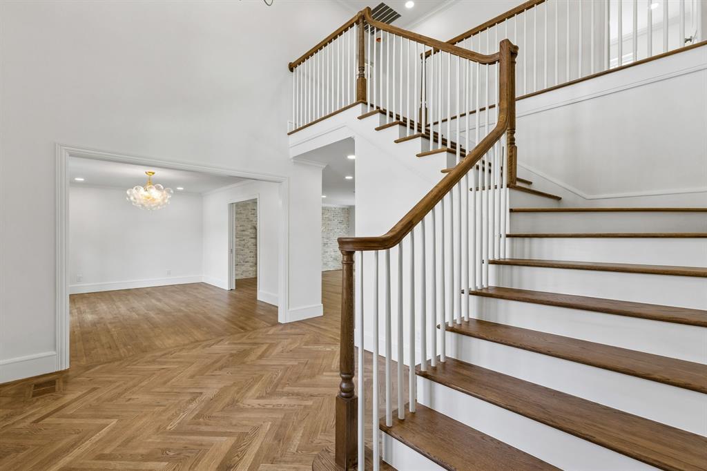 13907 Carillon Dr, Dallas, TX 75240 photo