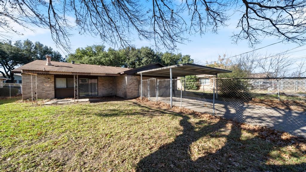 7020 Nandina Dr, Dallas, TX 75241 photo