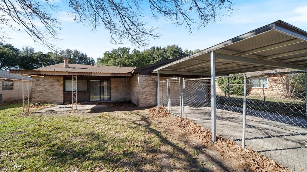 7020 Nandina Dr, Dallas, TX 75241 photo