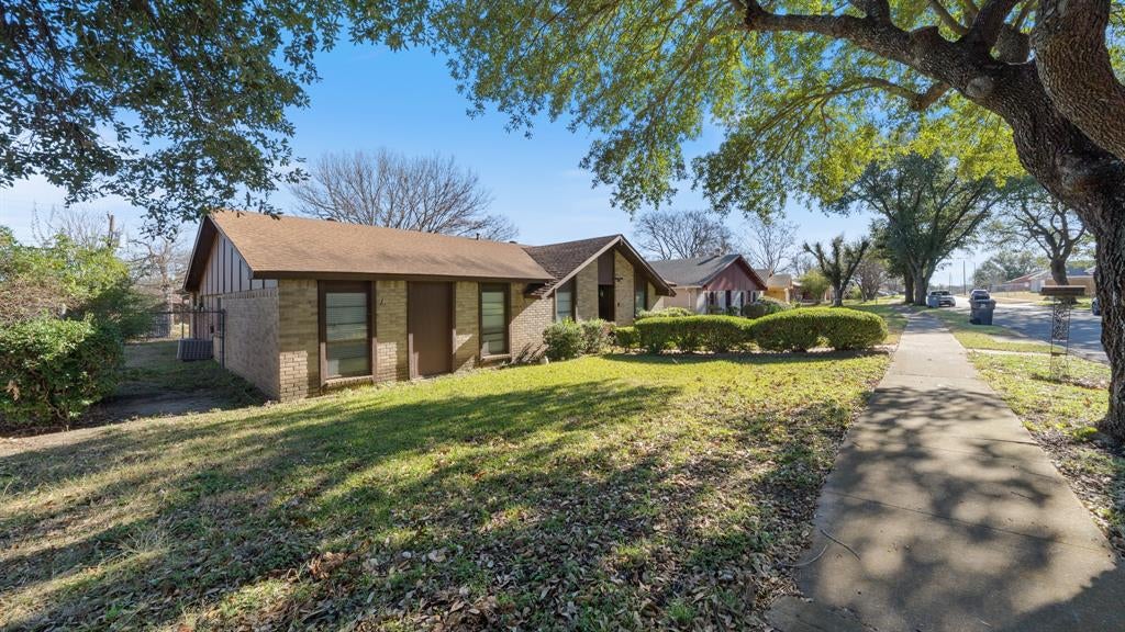 7020 Nandina Dr, Dallas, TX 75241 photo