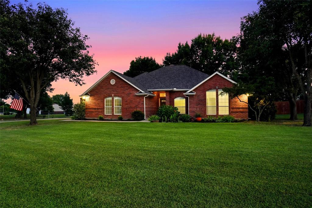 224 Schreiber Dr, Haslet, TX 76052