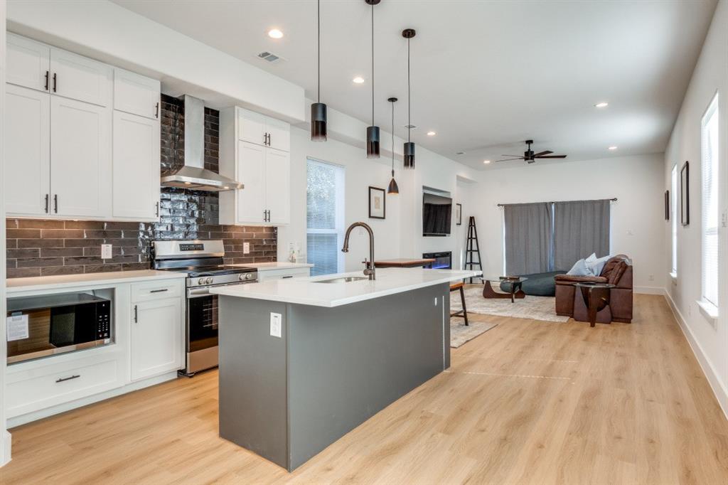 2210 Bethurum, Dallas, TX 75215 photo