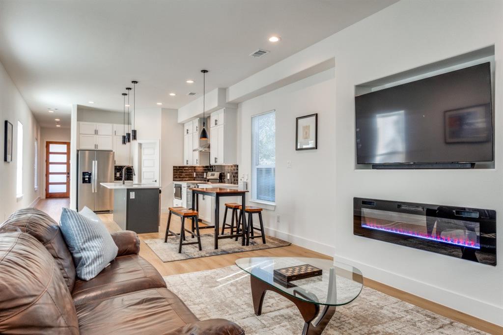 2210 Bethurum, Dallas, TX 75215 photo