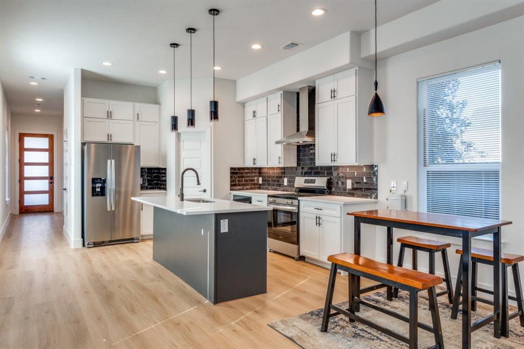 2210 Bethurum, Dallas, TX 75215 photo
