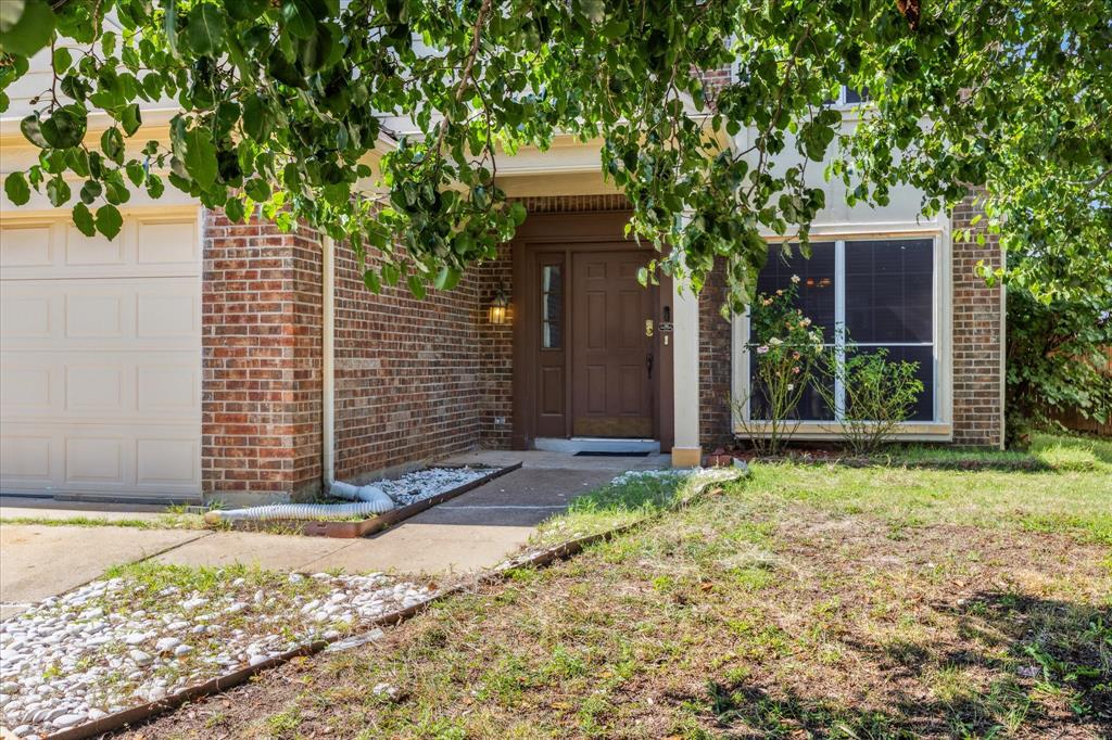 2528 Creekwood Ln, Fort Worth, TX 76123 photo