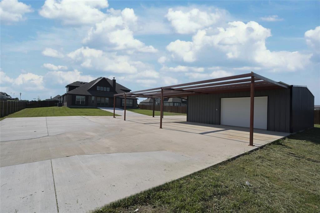 12600 Eagles Blf, Godley, TX 76044 photo