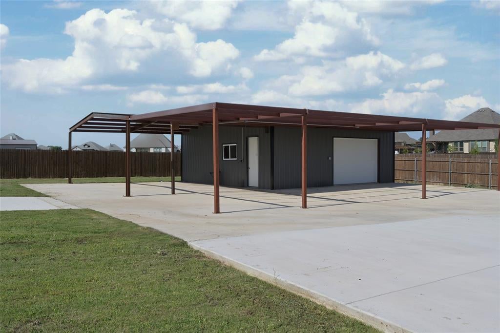 12600 Eagles Blf, Godley, TX 76044 photo
