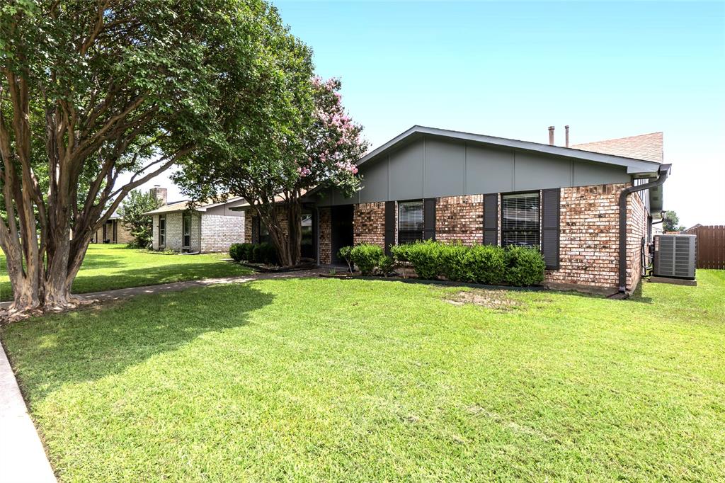 2004 White Ash Rd, Carrollton, TX 75007 photo