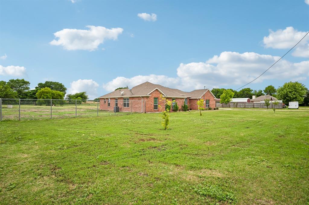 4949 County Road 465, Mckinney, TX 75071 photo