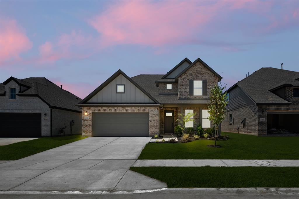 17261 Oxborough Dr, Justin, TX 76247