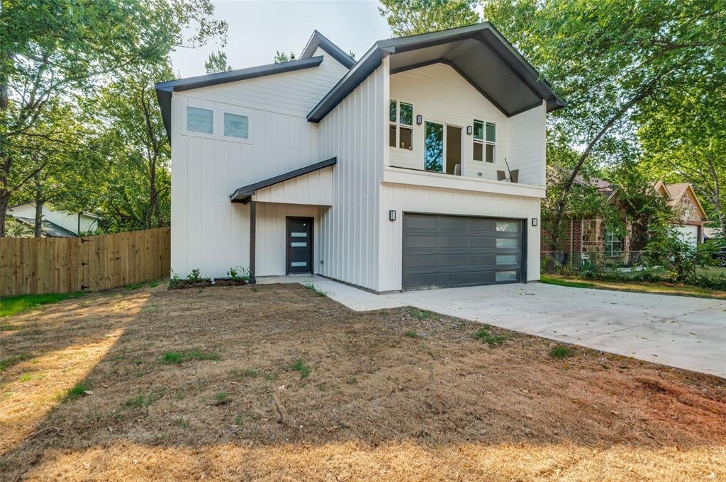 8916 Whitehall Ln, Dallas, TX 75232